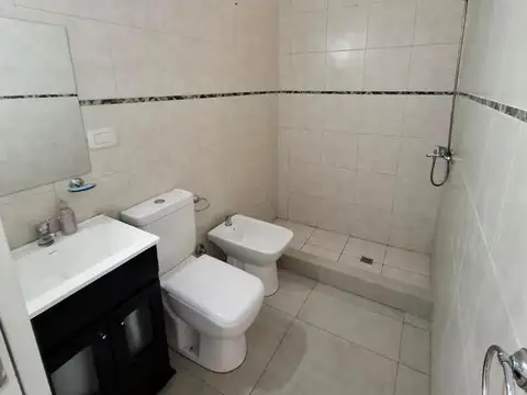 DPTO. 2 AMB, CON PATIO, EN PLANTA BAJA FRENTE