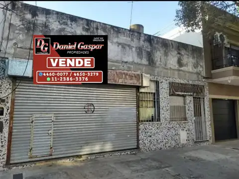 VENTA – CASA 4 AMBIENTES C/LOCAL – VELEZ SARSFIELD