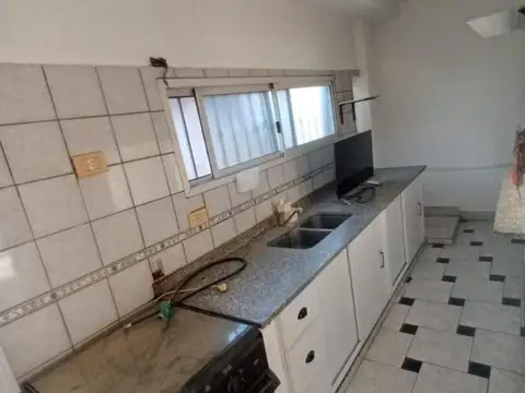 Depto Tipo Casa en Alquiler de 2 dormitorios