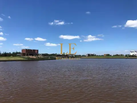 Terreno en Venta de 785,0 m2