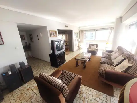 Departamento en Venta de 4 dormitorios