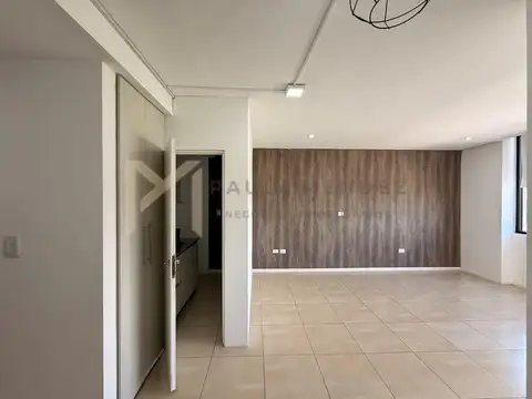 Oficina en Alquiler al Noreste