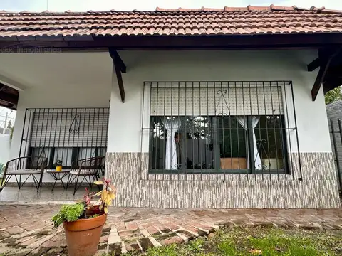 Casa en Venta en Villa Gobernador Udaondo, USD 135.000