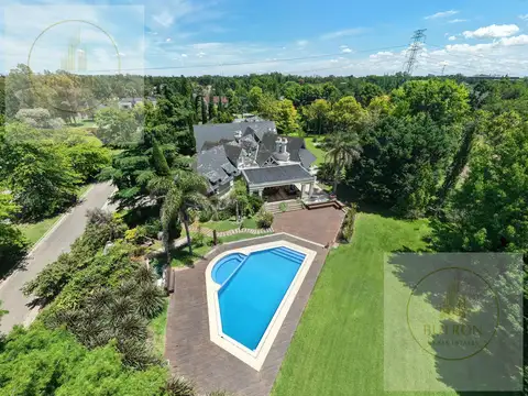 Casa en alquiler, con pileta/parrilla/cine en Saint Thomas canning