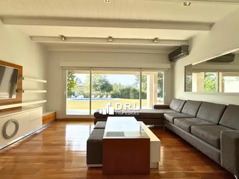 Casa en Alquiler de 3 dormitorios