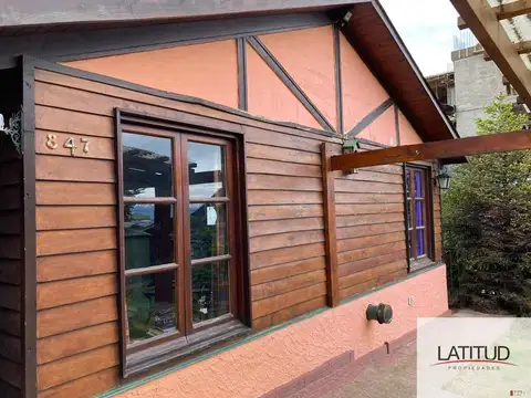 Casa 5 ambientes con 2 baños