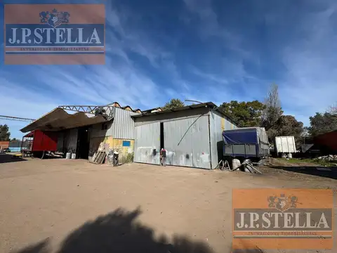 Galpón 1550 m² en Fracción de 7200 m² - Frente y Salida a 2 calles - Villa Luzuriaga
