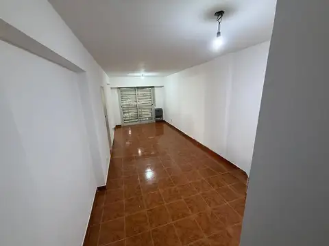 Venta Monoambiente en Balvanera con balcón