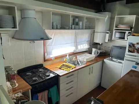 Casa 2 ambientes con 1 baño