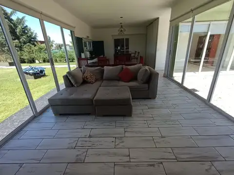 Cruces Del Sur Calle Picasso