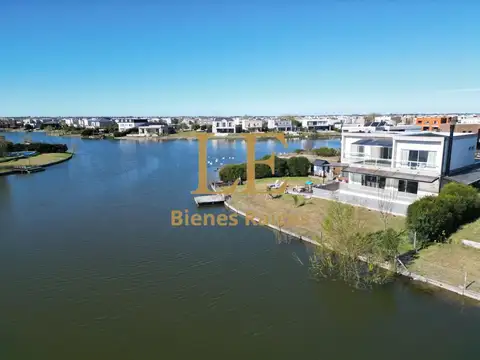 Casa en Venta en El Canton, USD 435.000