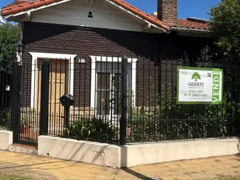 Casa 4 ambientes en venta con garage patio parrilla