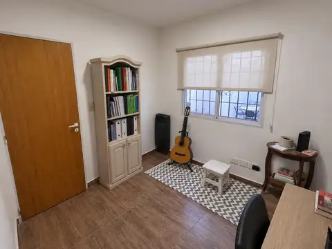Casa en Alquiler con 1 cochera