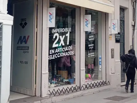Local en Alquiler 57 años