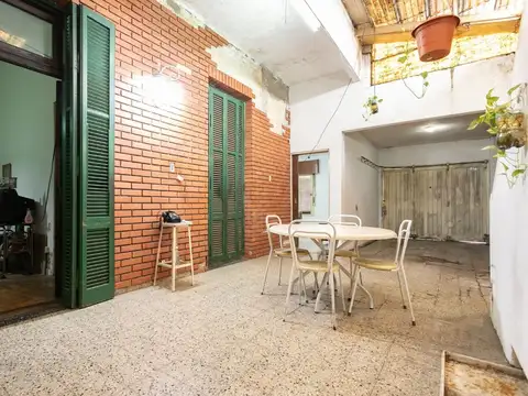 Casa en Venta con 1 cochera