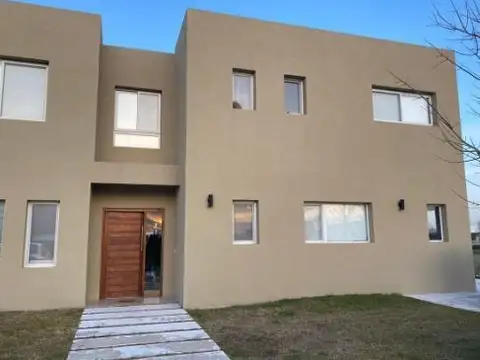 Casa  en Venta en Acacias, Puertos, Escobar