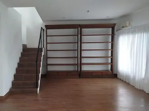 Casa en Alquiler de 3 dormitorios