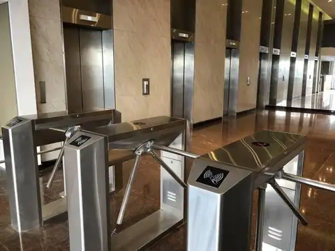 Oficina Monoambiente con 5 baños
