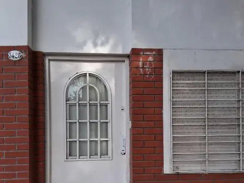 Depto Tipo Casa en Alquiler al Este