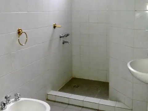 Depto Tipo Casa en Alquiler en Olivos, $ 650.000