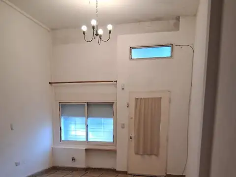 Depto Tipo Casa en Alquiler en Olivos, $ 600.000