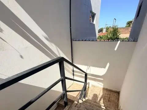 Depto Tipo Casa en Alquiler de 2 ambientes