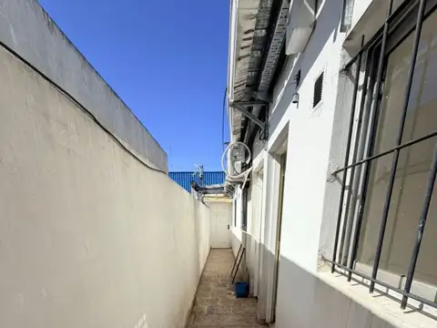 Depto Tipo Casa en Alquiler en Villa Libertad, $ 320.000