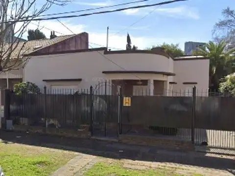 ALQUILER CASA 3 AMBIENTES COCHERA BANFIELD