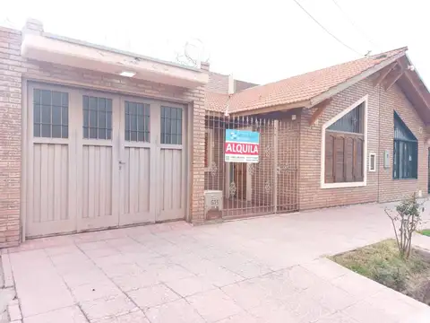 Casa en Alquiler B° Los Almendros,  Gral. Gutiérrez