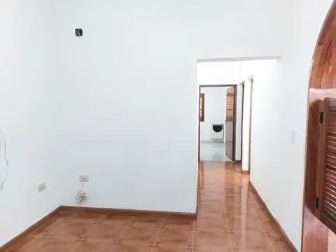 Casa en Alquiler B° Los Almendros,  Gral. Gutiérrez