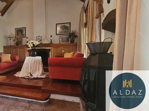 Casa en Venta con 1 cochera