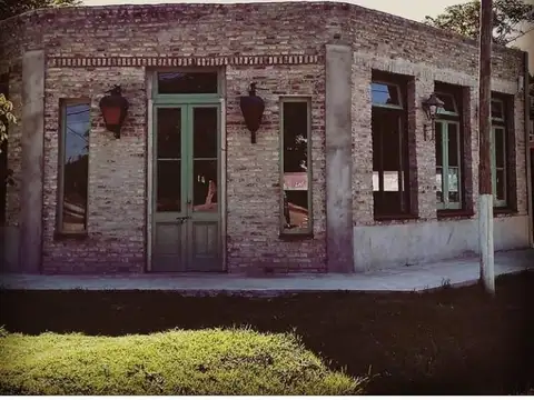 LOCAL CON VIVIENDA EN VILLARS, EXCELENTE UBICACION