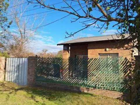 Susana Sgrazutti 37, Villa la Rivera, Santa Fe,