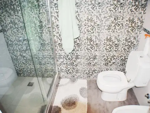 Depto Tipo Casa 5 ambientes con 3 baños