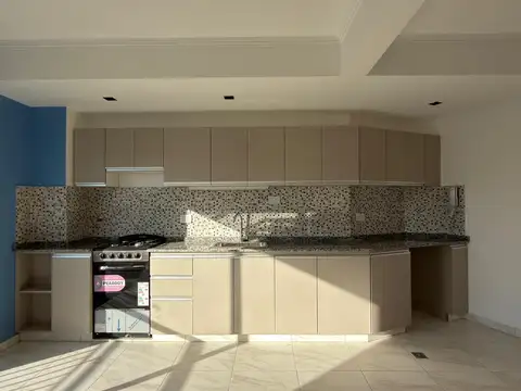 Departamento en Alquiler en Parque Patricios, $ 950.000