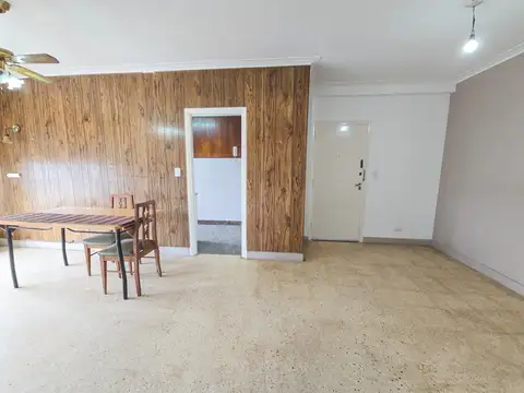 Cerrito y Av. J. B. Justo