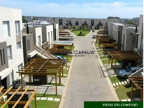 DPTO DE 3 DORMITORIOS CON JARDIN EN HOMES 3!