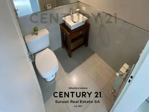 Casa 5 ambientes con 2 baños