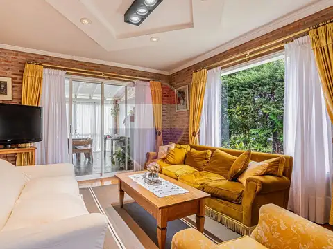 CASA EN VENTA EN ABRIL CLUB DE CAMPO