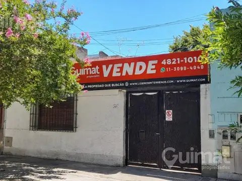 Casa en Villa Urquiza con excelente potencial lote a construir Superficie Edificable: 1279.00m2