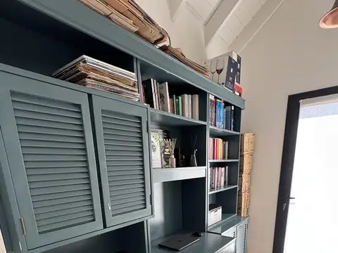 Casa en Alquiler con 2 cocheras