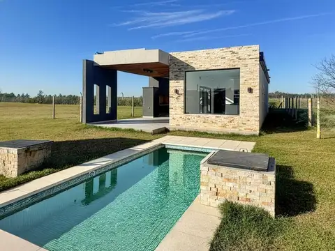 Casa en Venta en Pueblo Esther, USD 195.000