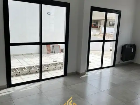 Casa 3 ambientes con 2 baños