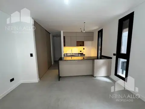 ALQUILER DEPARTAMENTO MONOAMBIENTE CON PATIO PARQUE LELOIR EDIFICIO AIVI I