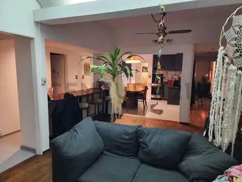 Depto Tipo Casa en Venta en Villa del Parque, USD 435.000