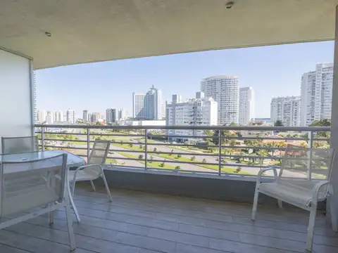 Alexander Boulevard 100, Piso 6