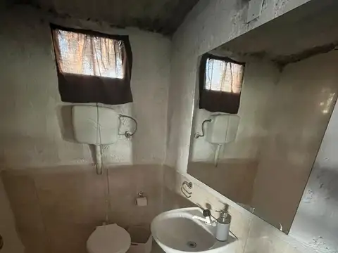 Camino a La Macana, a 2000 metros de Ruta Nacional N° 5 1200