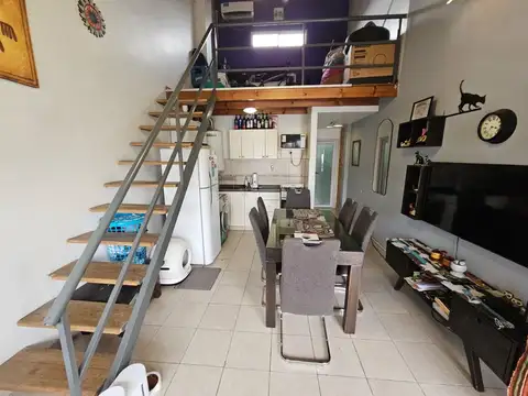 Depto Tipo Casa en Venta de 1 dormitorio