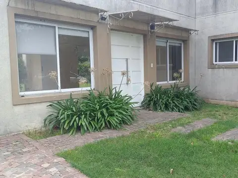 Casa  en Venta en La Cañada de Pilar, Pilar, G.B.A. Zona Norte