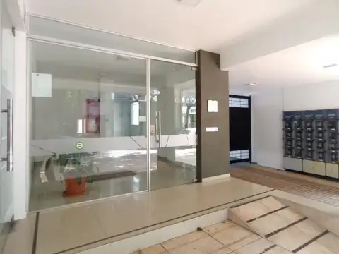 Calle 18 Entre 57 Y 58 C/cochera 1200, Piso 5